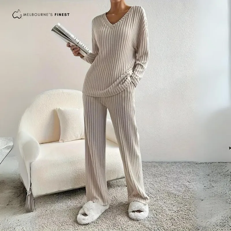 Madison™ Comfortable Women's Set