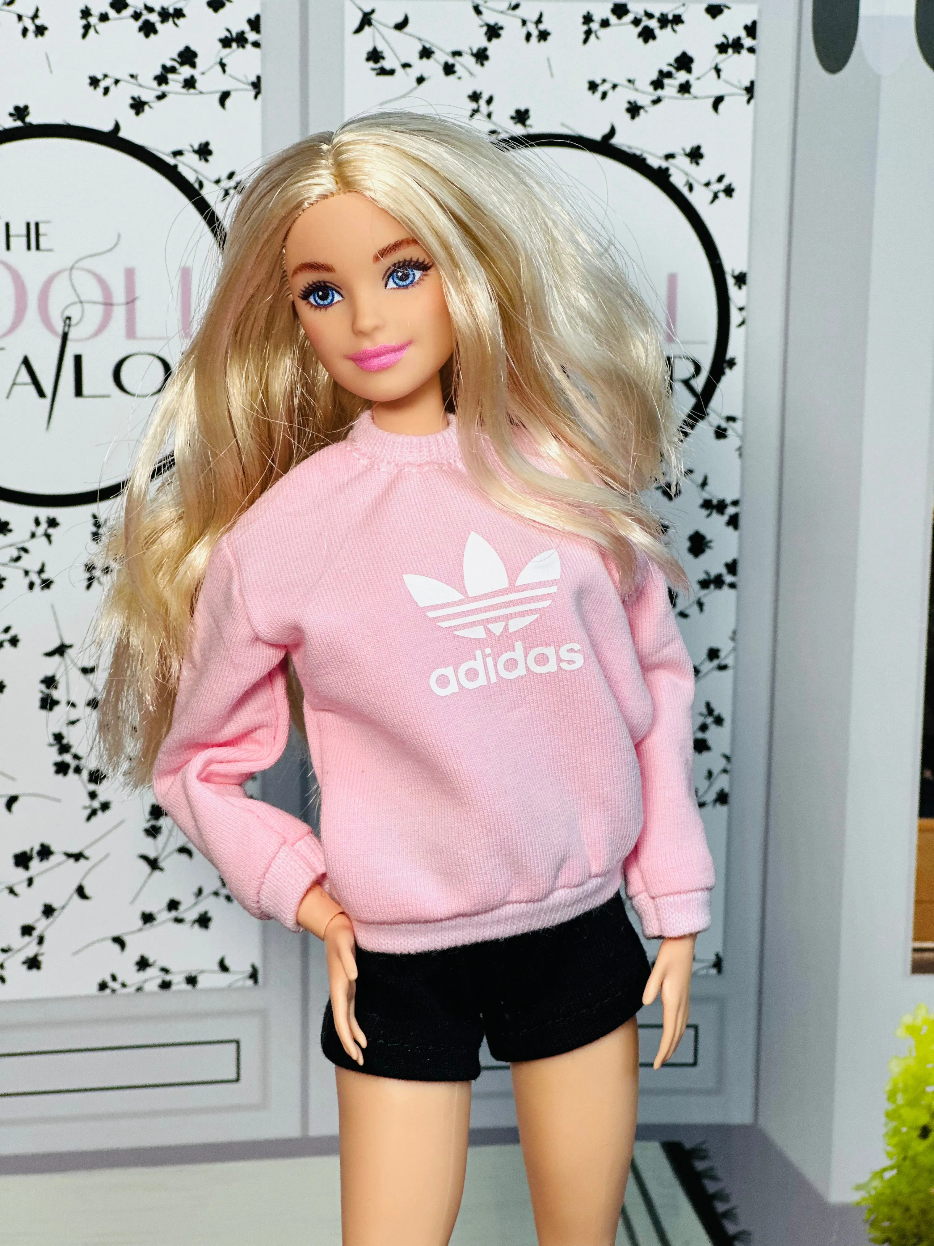 Pink sweater for Barbie dolls
