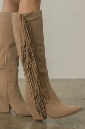 Style of Fringed